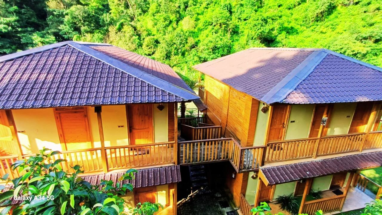 best Wooden Cottage resort In Lansdowne